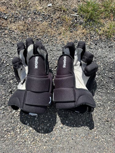 Reebok XTK Gloves 15" (Used)