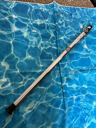 Warrior Evo V Alloy Core Carbon Lacrosse Shaft (New)