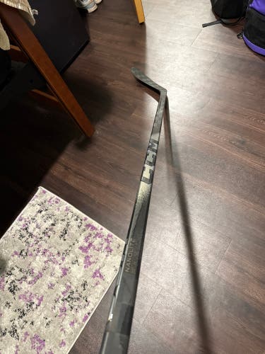 Senior CCM Ribcor Trigger 10 Pro Left Hand Hockey Stick P28 75 Flex (New)