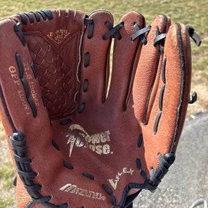 Mizuno Prospect RH Infield Baseball Glove 11.5" (Used)