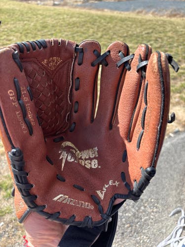 Mizuno Prospect RH Infield Baseball Glove 11.5" (Used)