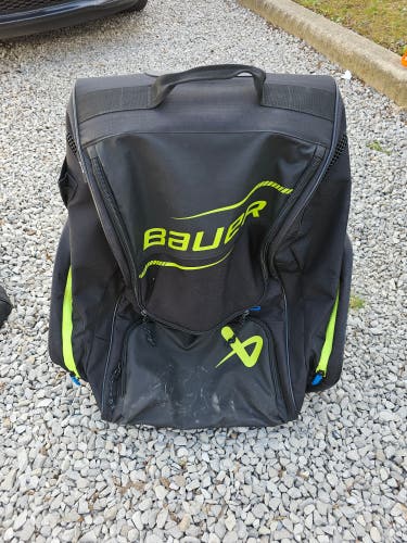 Bauer Bag (Used) Elite Wheeled Hockey Backpack