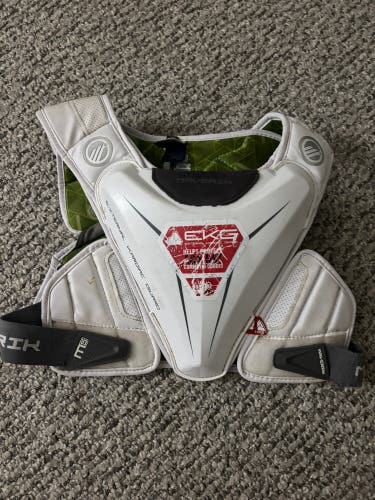 Medium Adult Maverik MAX EKG Shoulder Pads (Used)