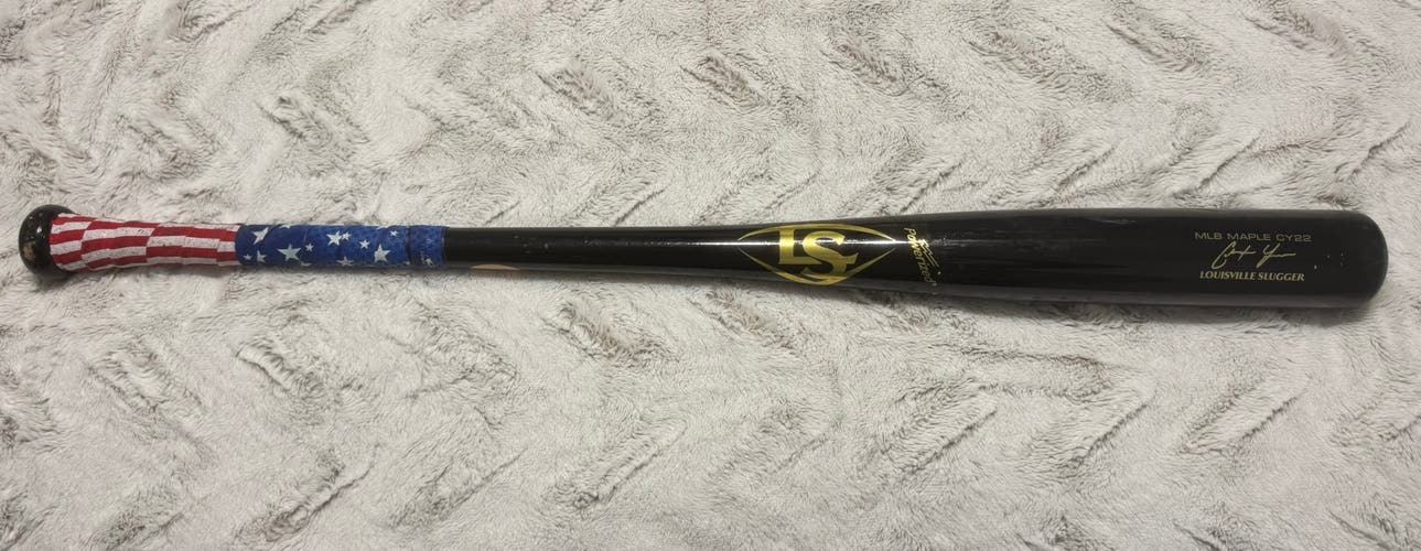 2020 Louisville Slugger MLB Prime CY22 Christian Yelich Game Model Maple Bat 31 oz 34" (Used)