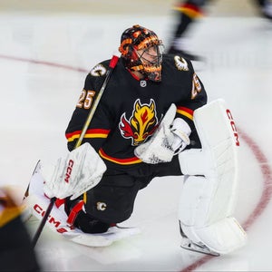 Jacob Markström Large 2022 CCM EFlex 5 Goalie Leg Pads (Game Used)