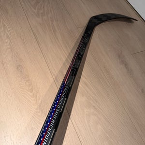 Senior CCM Vizion 2 USA EDITION Left Handed Hockey Stick P29 85 Flex (New)