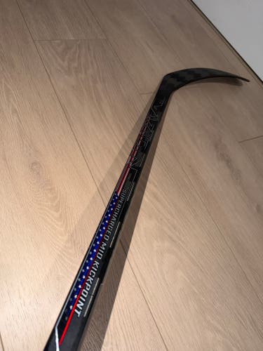 Senior CCM Vizion 2 USA EDITION Left Handed Hockey Stick P29 85 Flex (New)