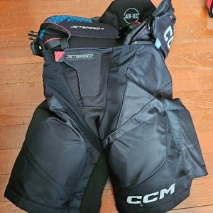Junior Small CCM JetSpeed + Hockey Pants (Used)
