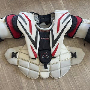 Medium Vaughn Vision 9400 Goalie Chest Protector (Used)