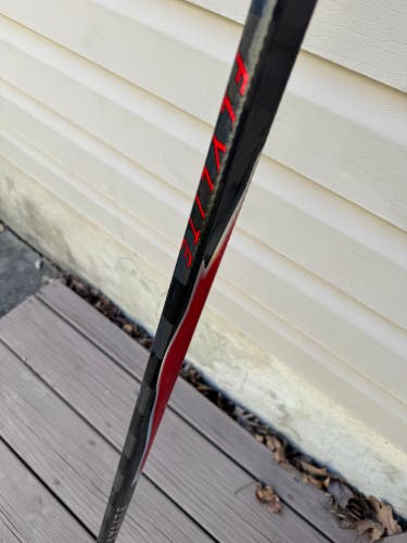Senior Bauer Vapor Flylite Right Handed Hockey Stick P86 “ zegras curve” 70 Flex Pro Stock (Used)