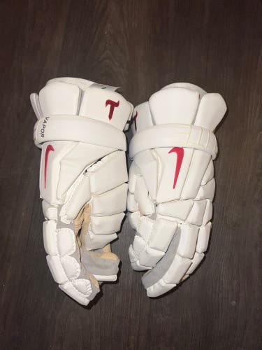 BN Thompson Brothers mitts