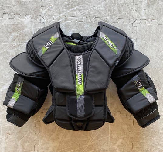 Warrior Ritual X4 E Junior Large/Extra Large Goalie Chest Protector (Used)