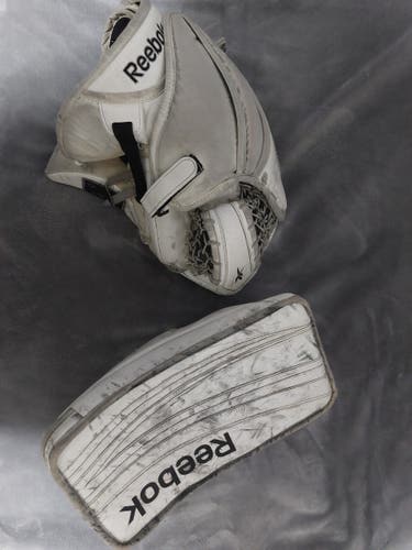 Reebok Glove and Blocker Regular (Used)