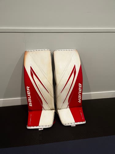 34" Bauer Vapor Hyperlite 2 Goalie Leg Pads (Used)