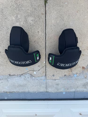 Vaughn SLR Senior Large Knee Pads