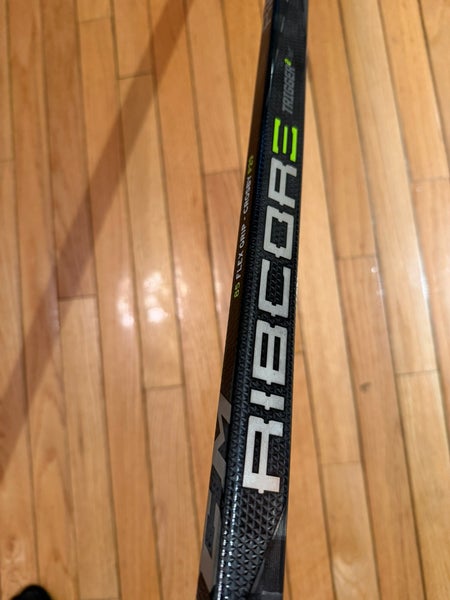 Senior CCM Ribcor Trigger 2 PMT Right Handed Hockey Stick P29 85 Flex (Used)
