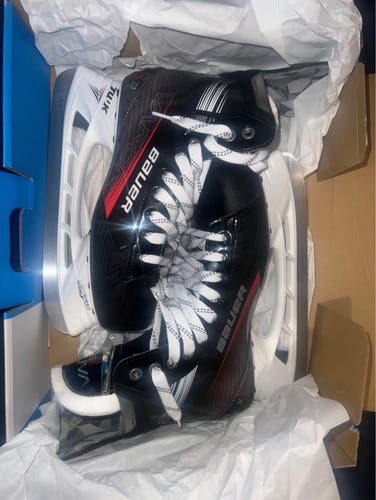 Black/White 2022 Bauer Vapor X3 Hockey Skates Extra Wide Width 8.5 (New) ONLY TRIED ON