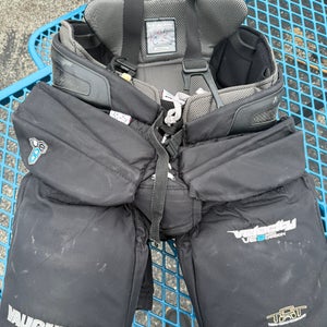 Senior Small Vaughn Velocity VE8 Pro Carbon Hockey Goalie Pants (Used)