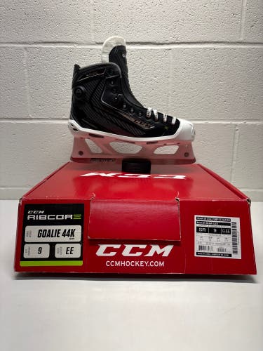 New!! CCM Ribcor 44K Hockey Goalie Skates Wide Width Size 9