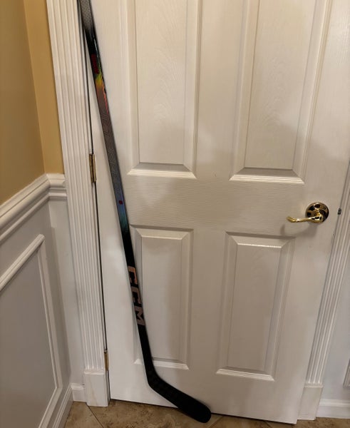 Intermediate CCM JetSpeed FT8 Left Hand Hockey Stick P29 65 Flex (New)