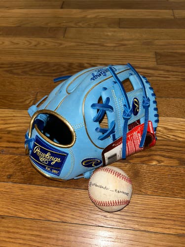 Rawlings Heart of the Hide 11.25” Standard Fit Baby Blue/Navy