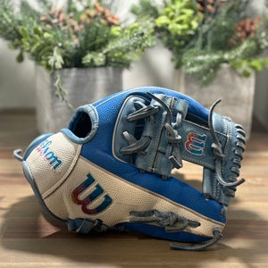 Wilson A2000 DP15 RH Infield Baseball Glove 11.5"