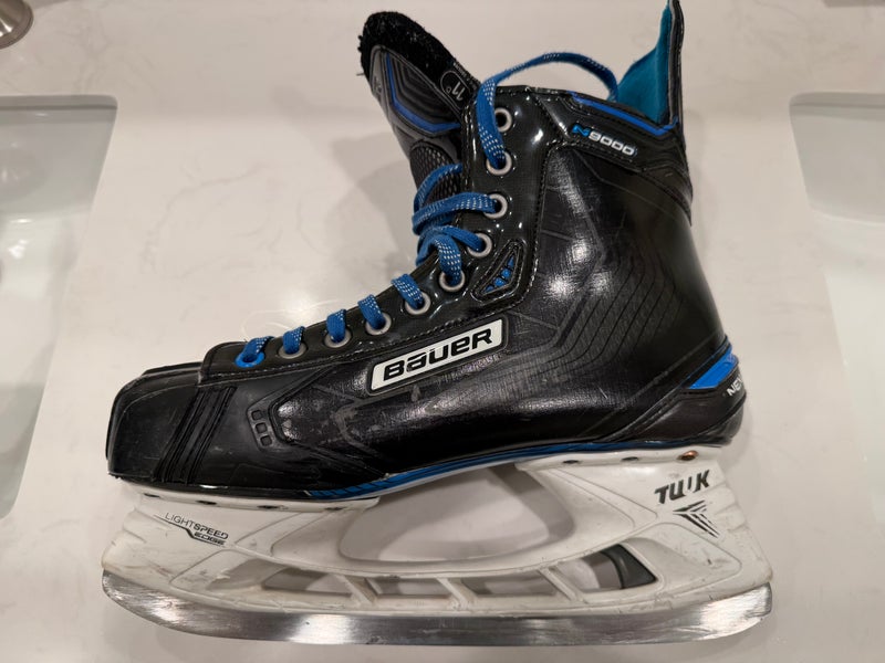 Bauer Nexus N9000 Hockey Skates Regular Width 11 (Used)