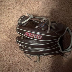 Wilson A1000 RH Infield Baseball Glove 11.75" (Used)