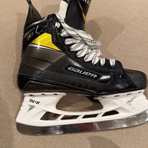 2020 Bauer Supreme 3S Pro Hockey Skates Size 5 (Used)