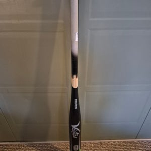 2025 Victus Black Pencil Slowpitch Softball  Bat (-8.5) 25.5 oz 34" (Used)