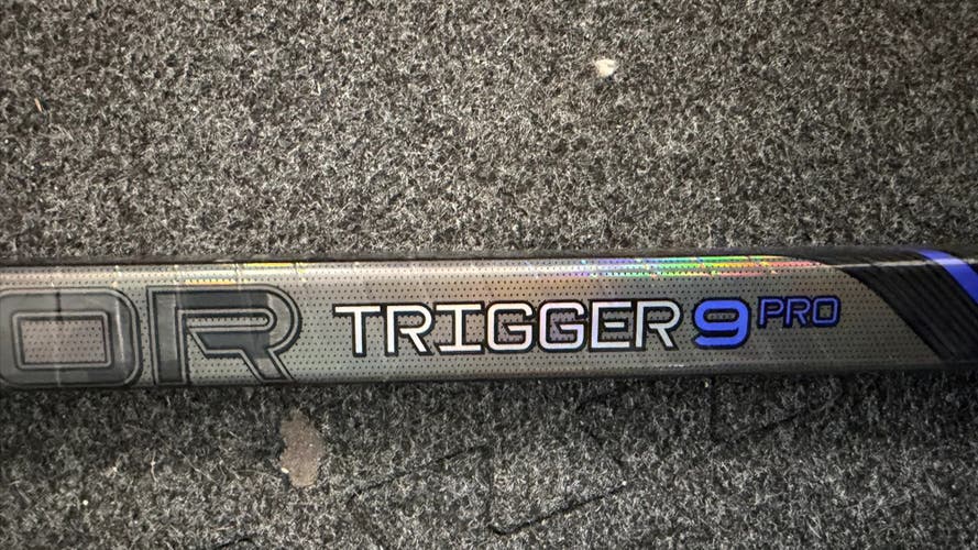 Junior CCM Trigger 9 Pro - 50 flex P88 RH right hand stick