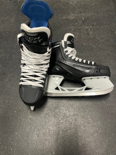 Black/White CCM Next Hockey Skates Regular Width 10 (New)