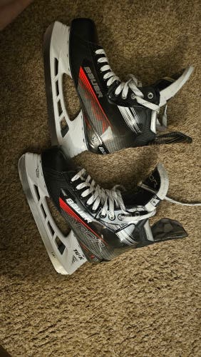 Black Bauer Vapor X3 Hockey Skates Extra Wide Width 9 (Used)