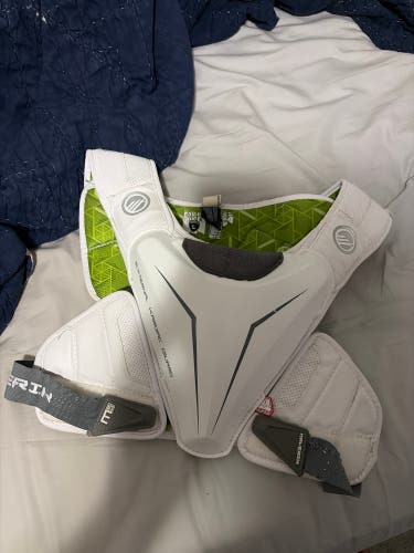 Large Adult Maverik M5 Shoulder Pads (New)