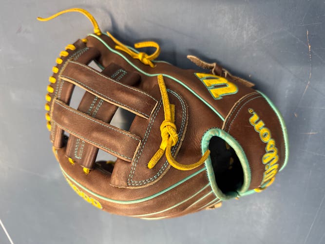 WILSON A2000 DW5 12” 2022 FEBRUARY GOTM