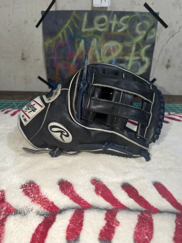 Rawlings Heart of the Hide RH Baseball Glove 11.5" (Used)