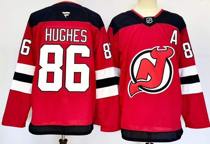 Men's New Jersey Devils Jack Hughes Jersey Black Size 46 Throwback vintage