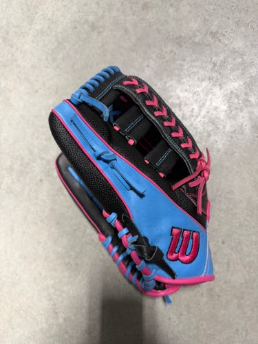 2026 Wilson A1000 Pedroia Fit 1892 12.25” Left-Hand Throw Outfield Baseball Glove (Used)