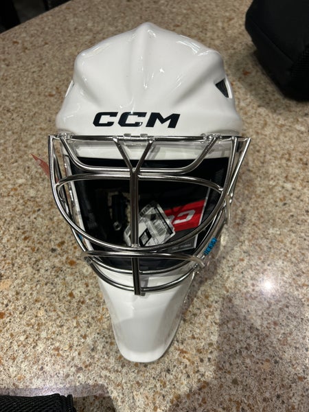 Senior Small CCM AXIS XF Goalie Mask Cat Eye (New) white