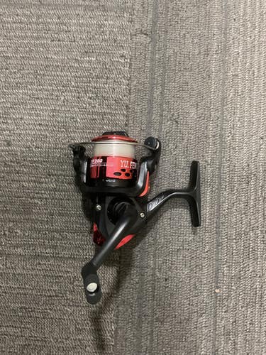 Used YF200 SPINNING REEL Fishing Reel Only 11614-S000232758