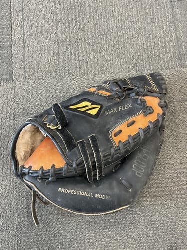 Used Mizuno FRANCHISE BB/SB Catchers RH Throw Black 31" 11614-S000232750