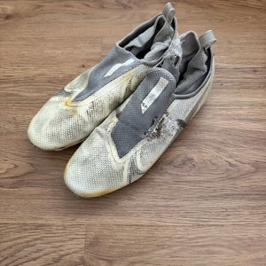 White Size M 10.5 Adult Nike Vapor Mid Top