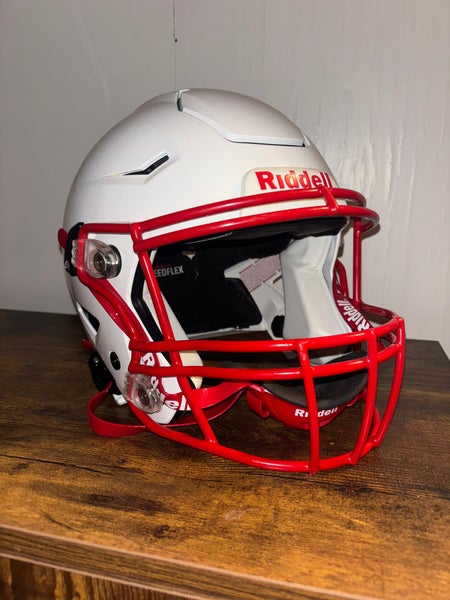 Adult Medium Riddell SpeedFlex Helmet (Used) | SidelineSwap | Buy and ...