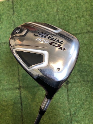 Men's 9.5° Titleist 909 D2 Driver - Mitsubishi Rayon Diamana Shaft (Used)