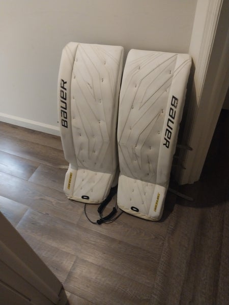 35" + 1" Bauer TotalOne NXG Goalie Leg Pads (Used) & Accessory