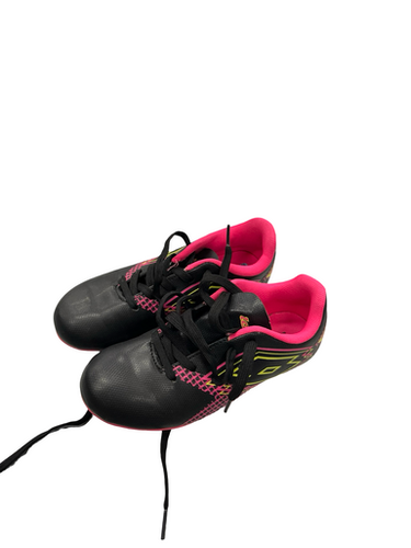 Used Umbro Soccer Cleats Black Youth 13.0 11682-S000121030