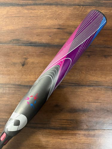 Demarini CF Zen 30/19 (-11) Fastpitch Softball Bat