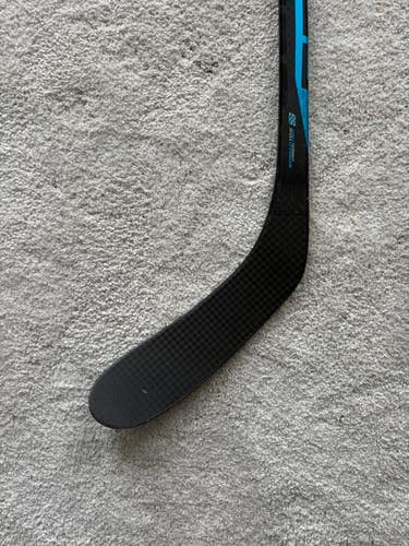 Intermediate Bauer Nexus E5 Pro Right Handed Hockey Stick P28 65 Flex (Used)