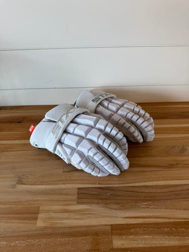 STX Surgeon RZR Lacrosse Gloves (Used)