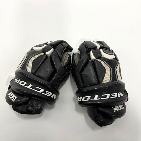 Used Black and White CCM Vector V5.0 Gloves | 14" | #A76